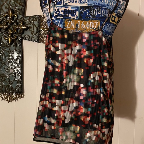 Flowy top - Picture 2 of 6